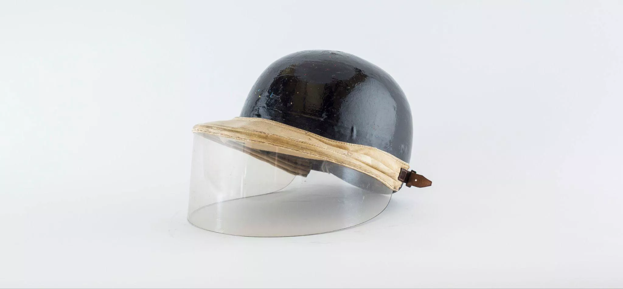 Mike Hawthorn helmet