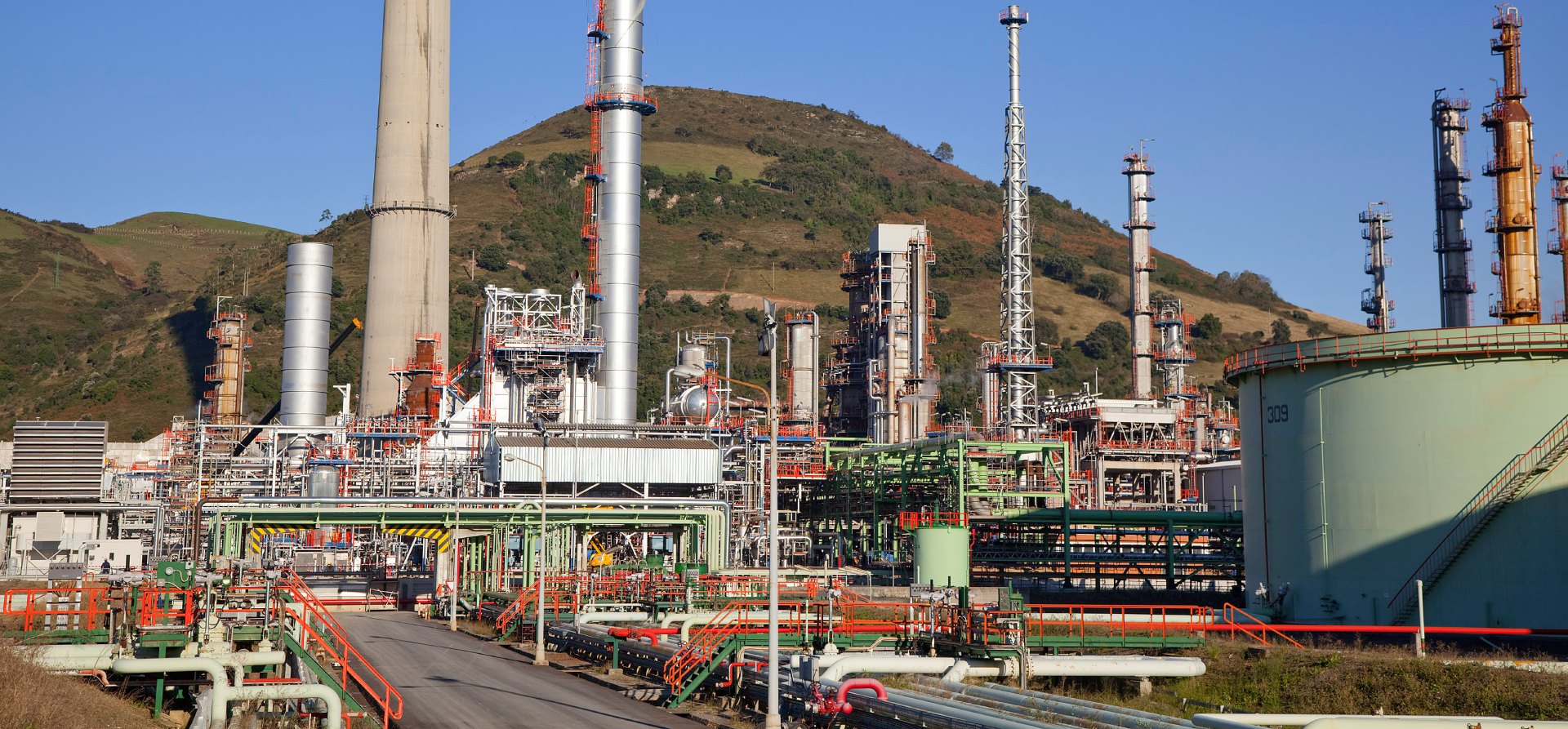 Aramco fuel plant
