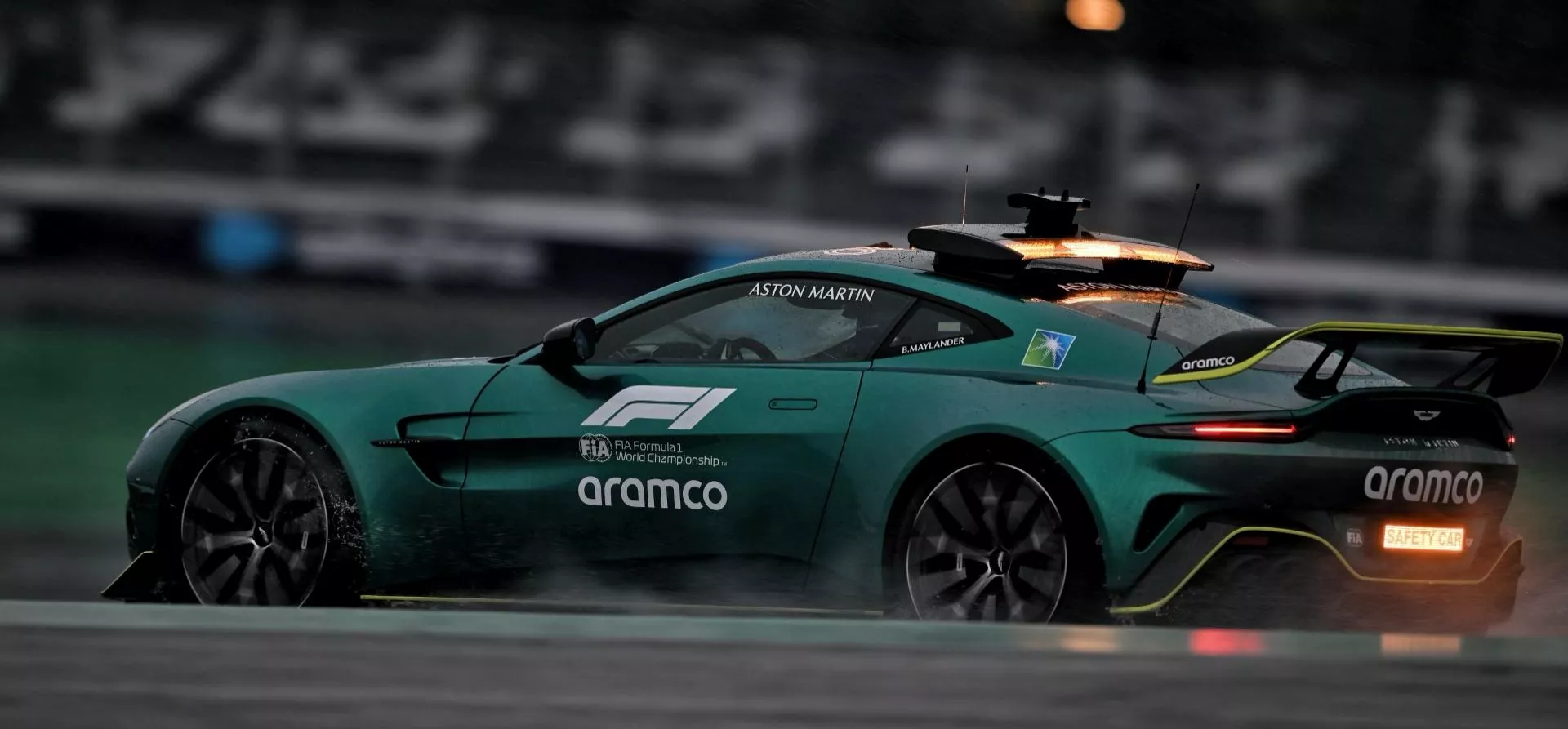 Aston Martin safety car F1