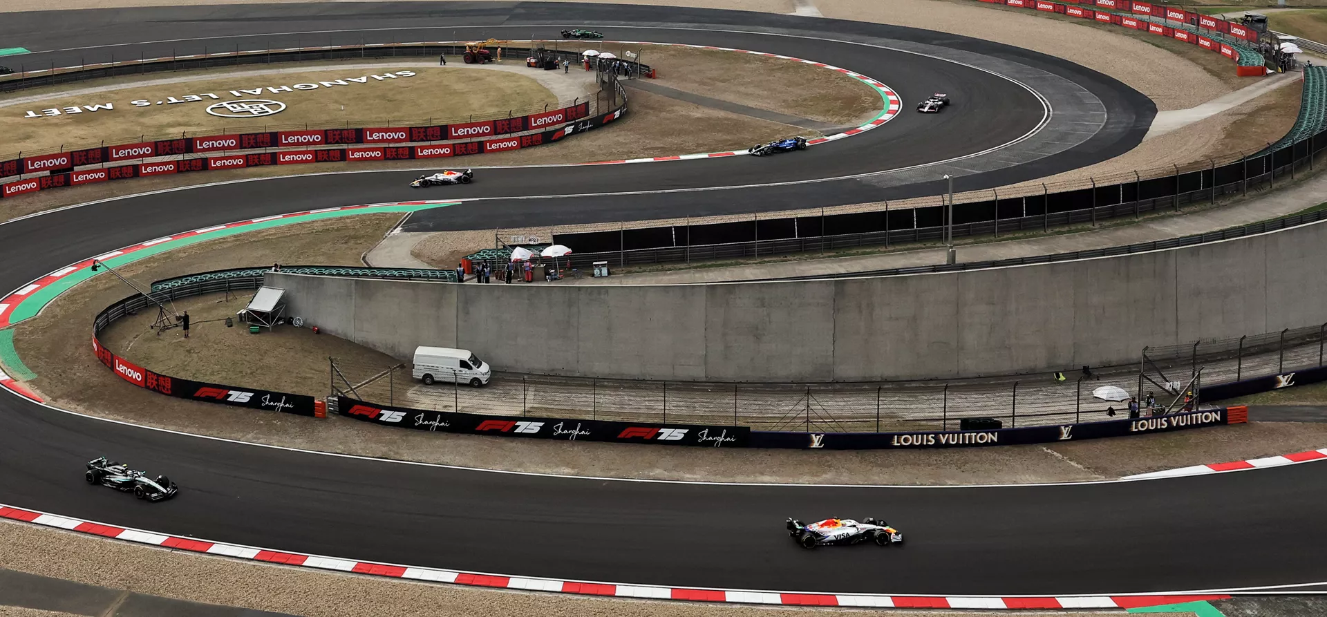 F1 cars 2025 China