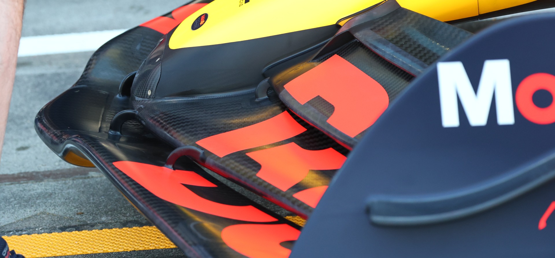 Red Bull F1 front wing 2025