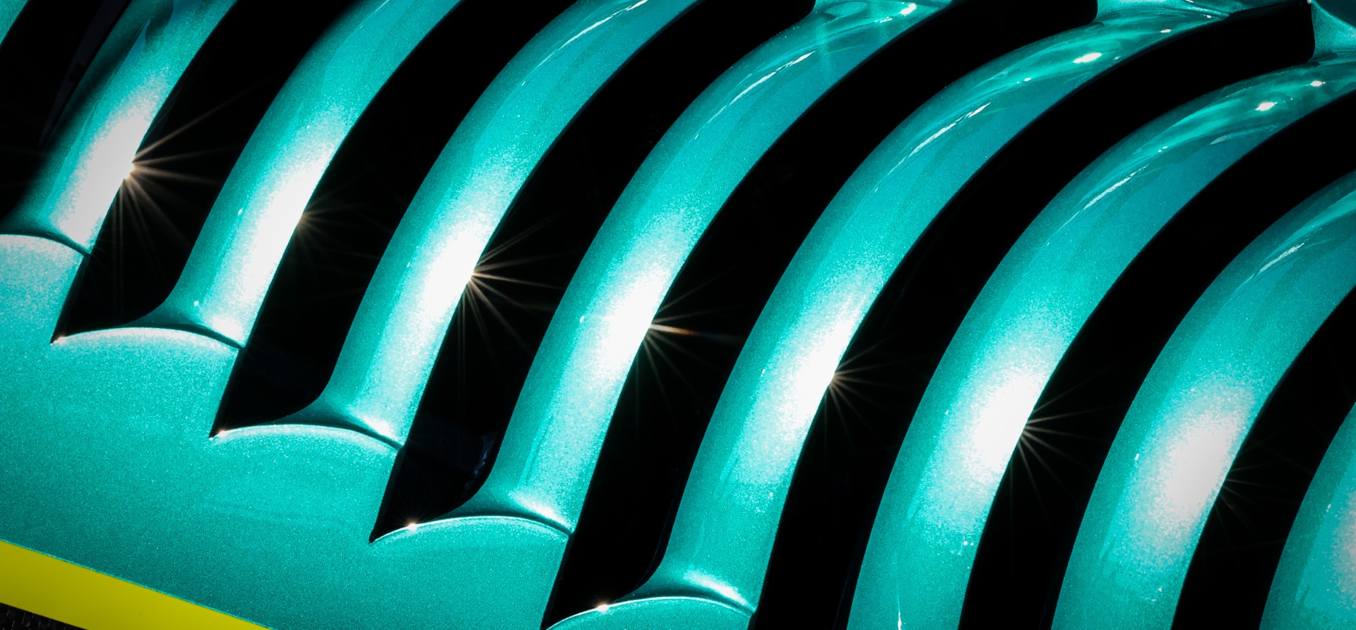 Green cooling vanes of 2025 Aston Martin F1 car