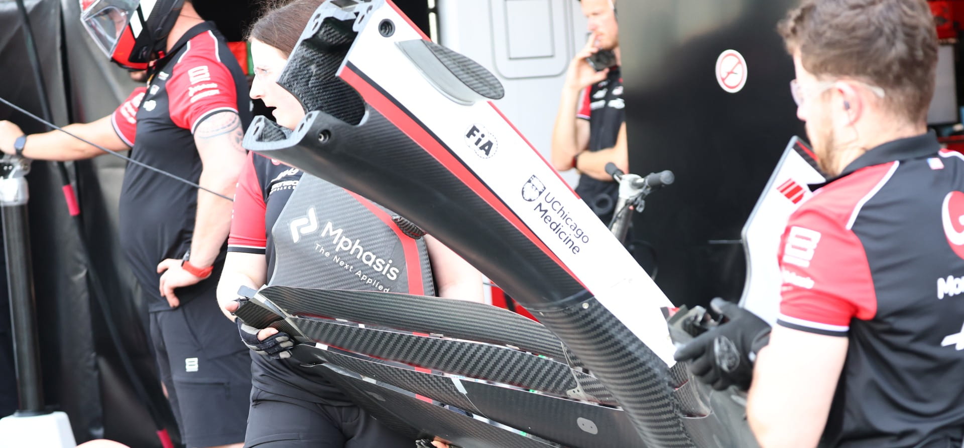 Haas F1 2025 front wing detail