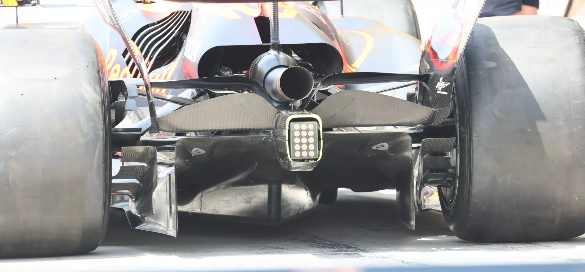F1 diffuser