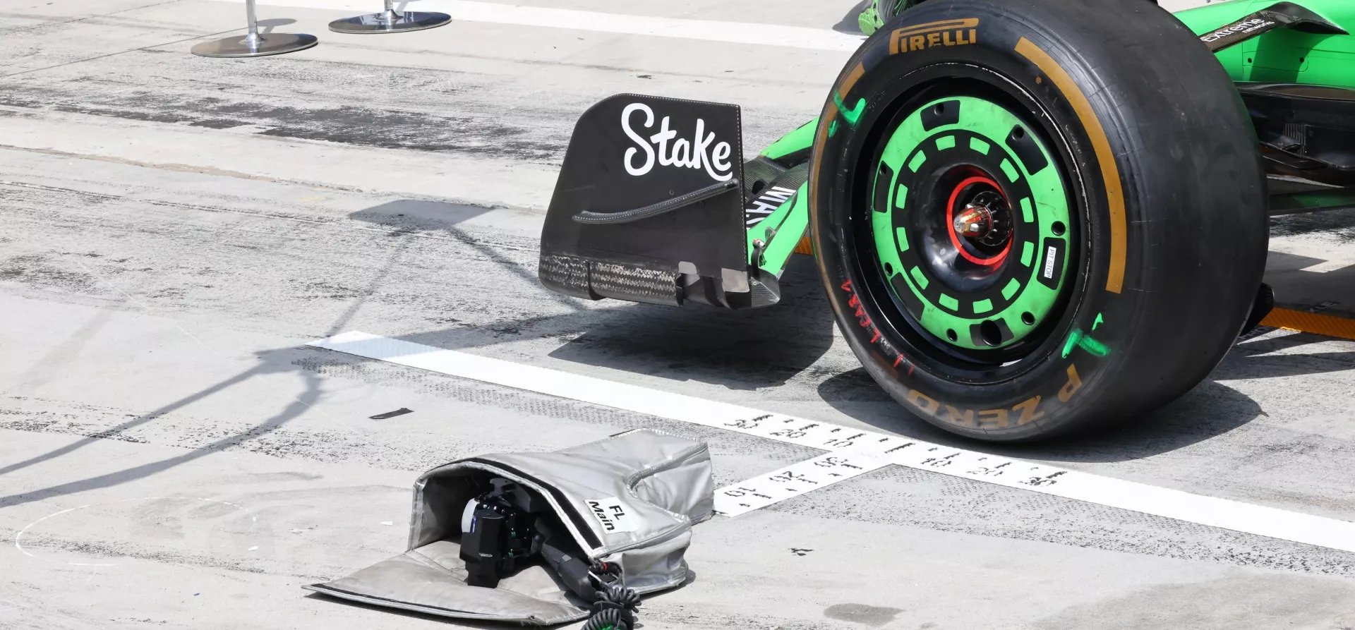 Sauber pit gun F1 2025