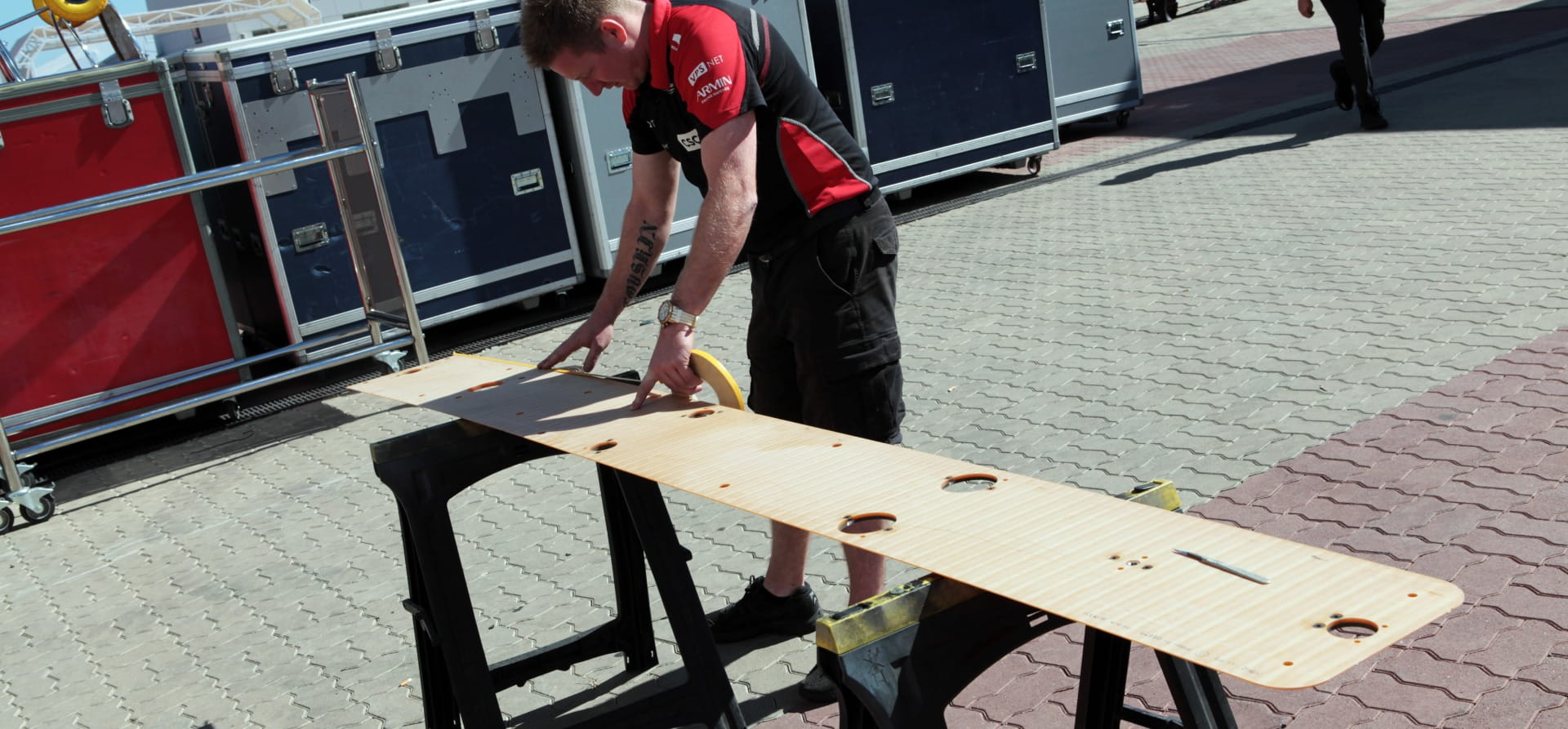 Marussia F1 Team mechanic works on the Marussia F1 Team MR01 plank.11.10.2012. Formula 1 World Championship, Rd 16, Korean Grand Prix, Yeongam, South Korea, Preparation Day.- www.xpbimages.com, EMail: requests@xpbimages.com - copy of publication required for printed pictures. Every used picture is fee-liable. © Copyright: Batchelor / XPB Images