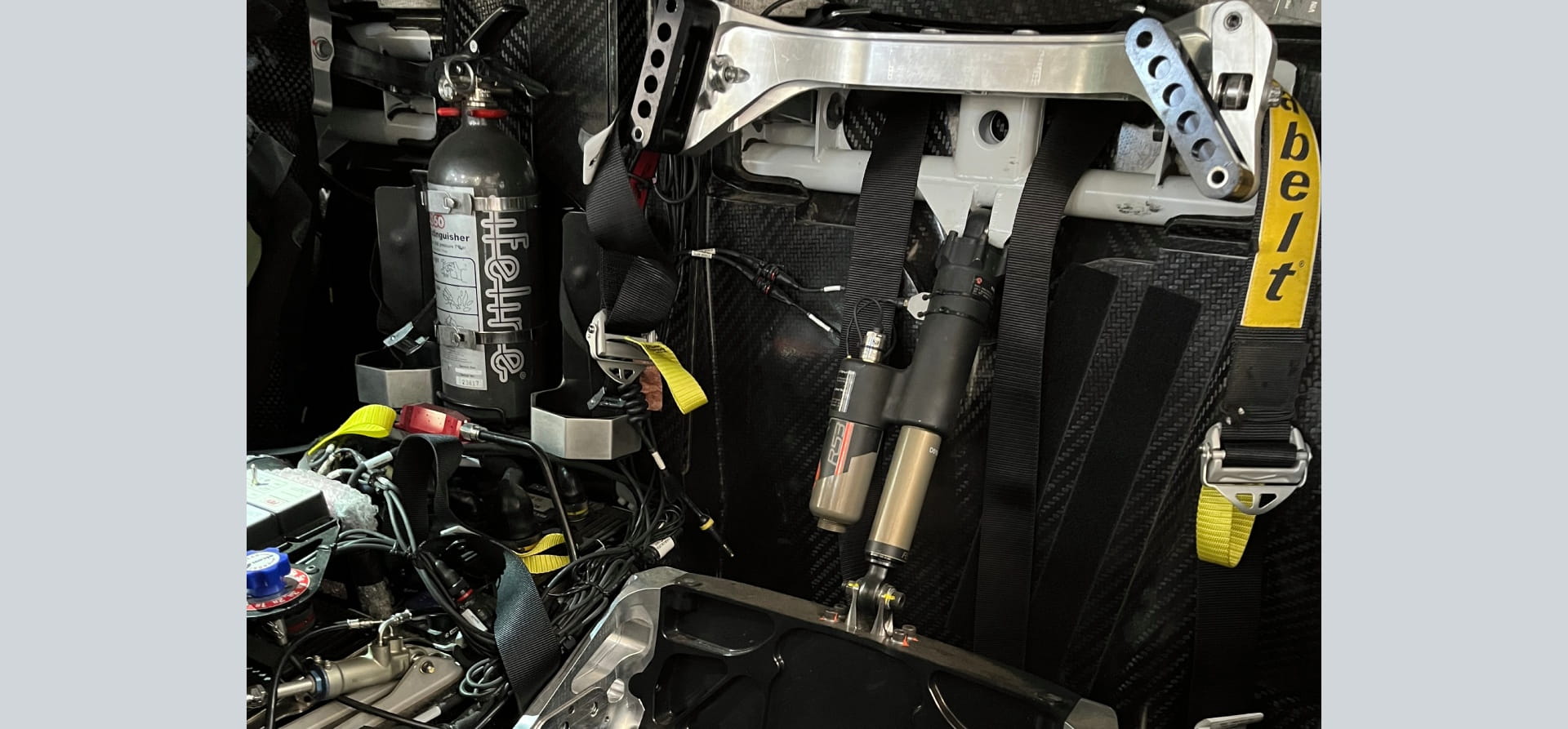 FIA seat attenuator mountings