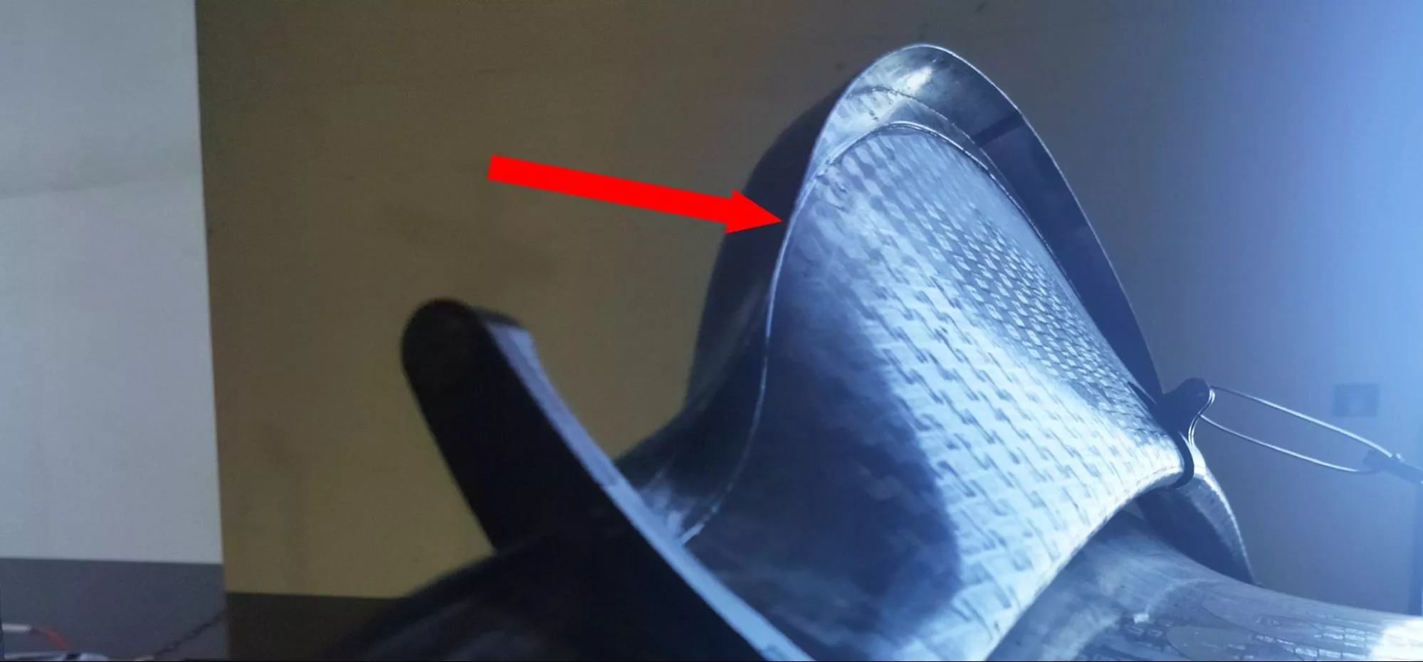 Gurney flap on F2 rear wing