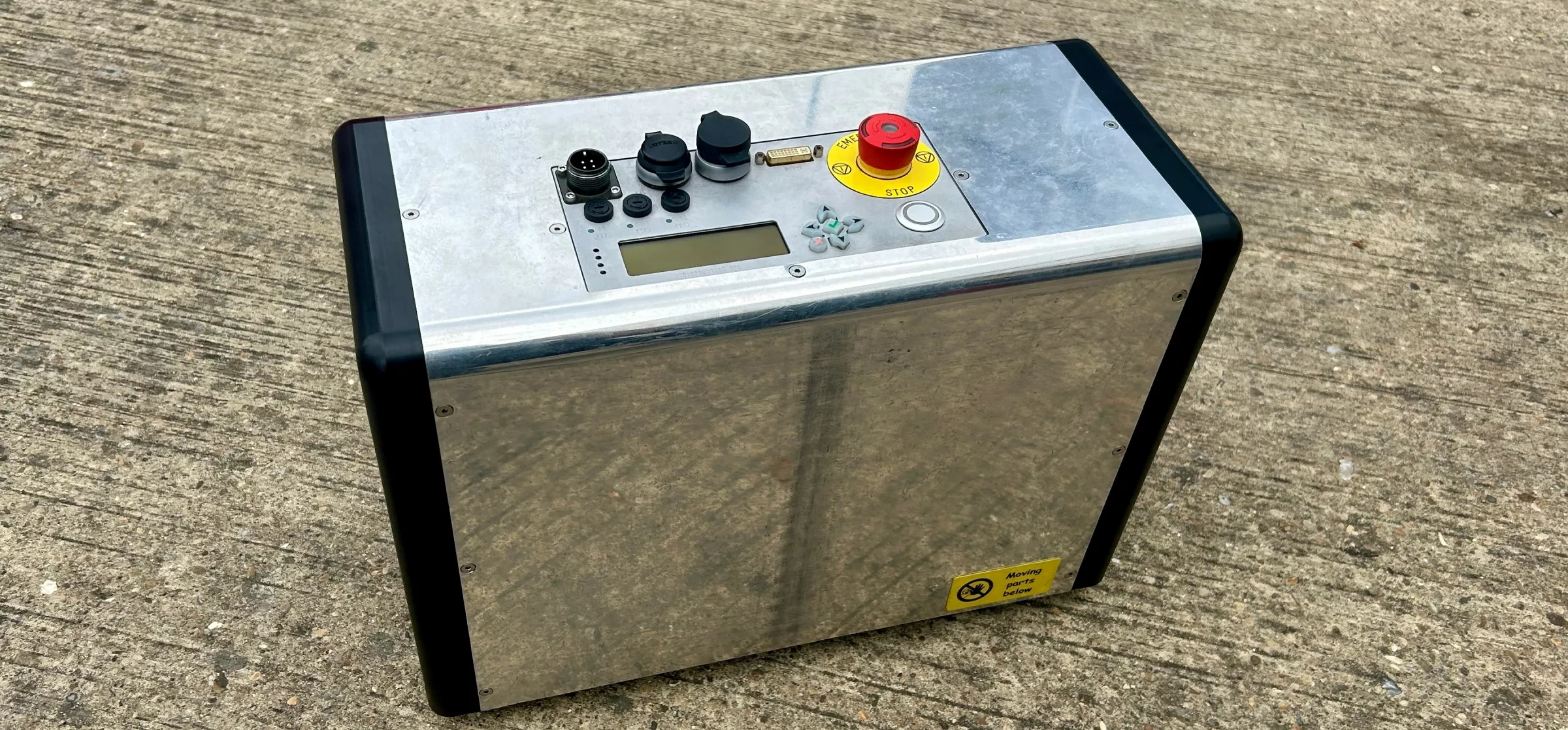 Pirelli track scanning device