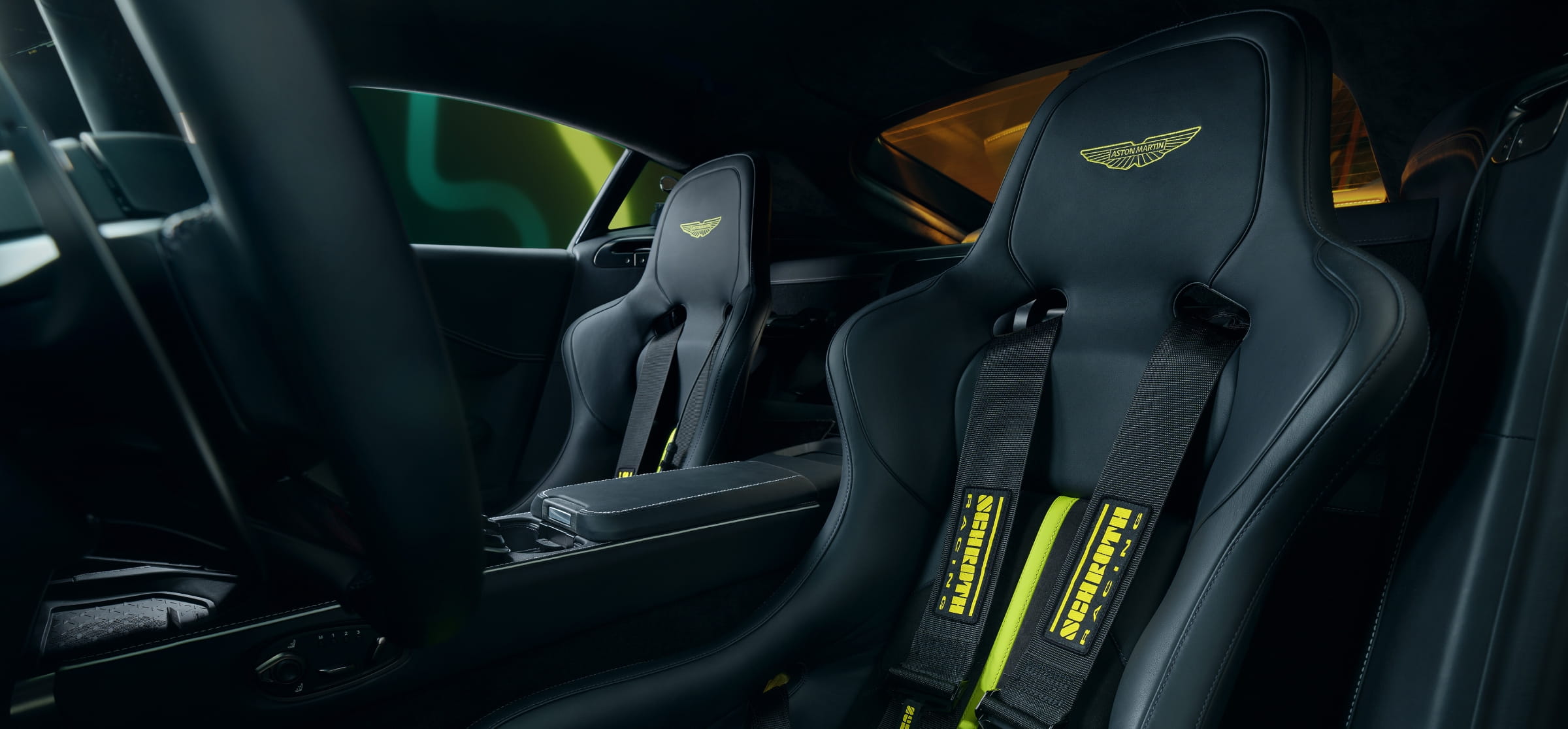 F1 Aston Martin Safety Car 2025