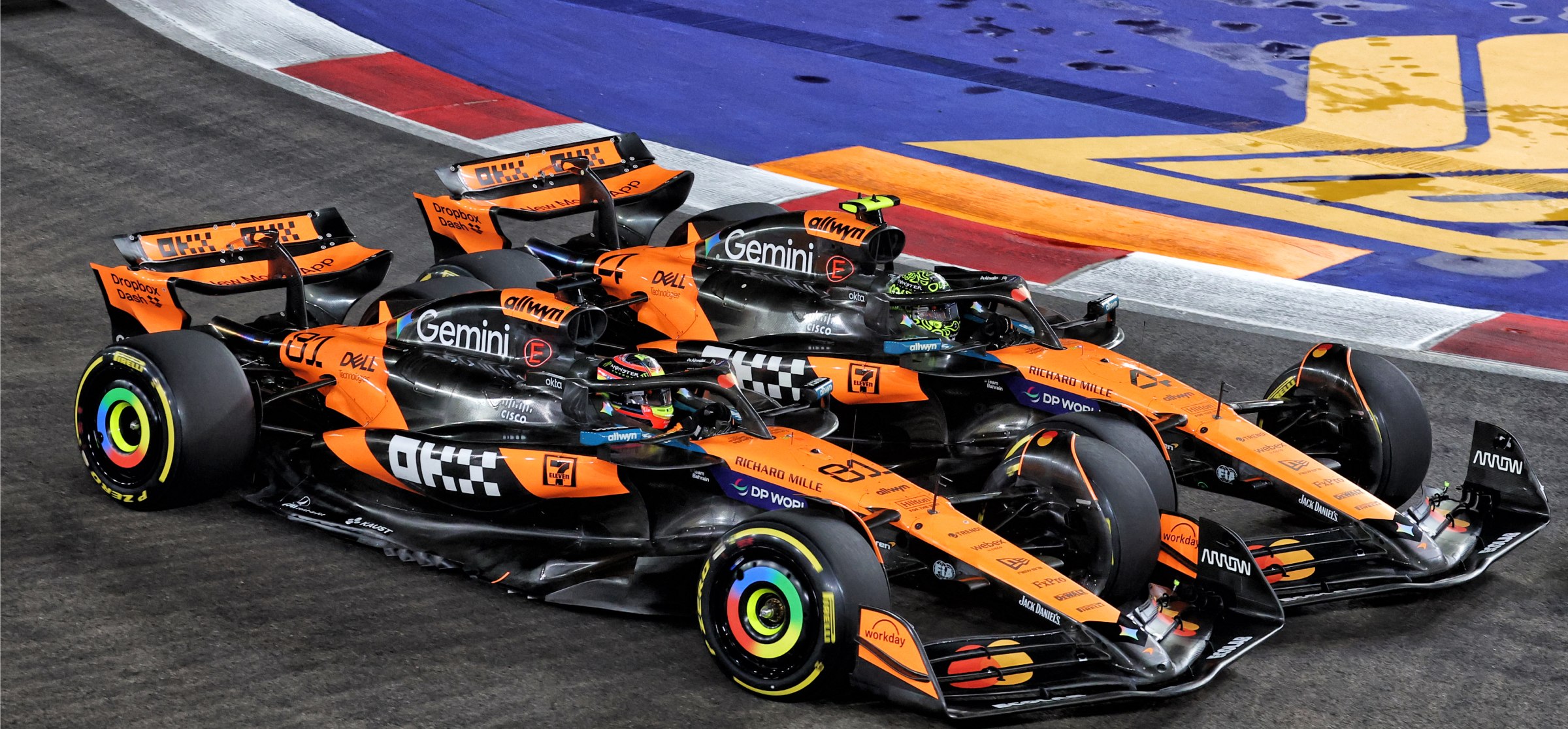 McLaren F1 cars at the start of the 2025 Singapore F1 GP