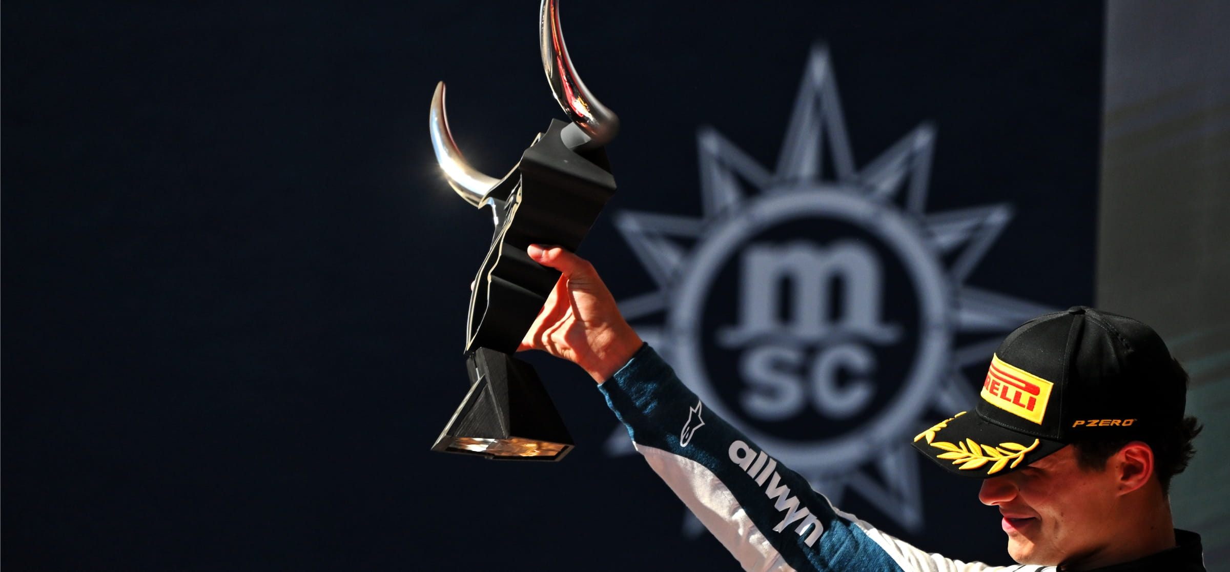 Lando Norris with 2025 US GP trophy