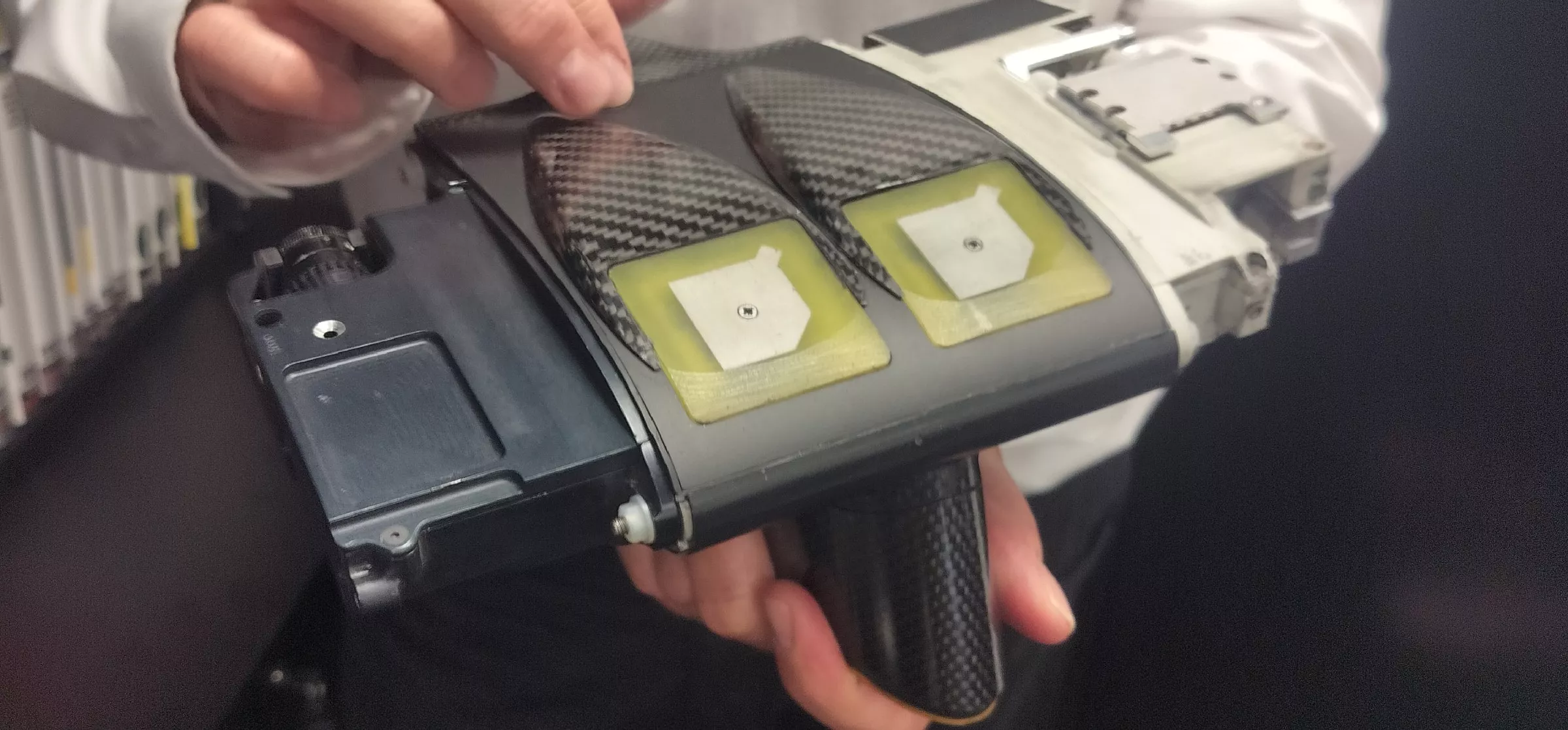 F1 T Cam antenna
