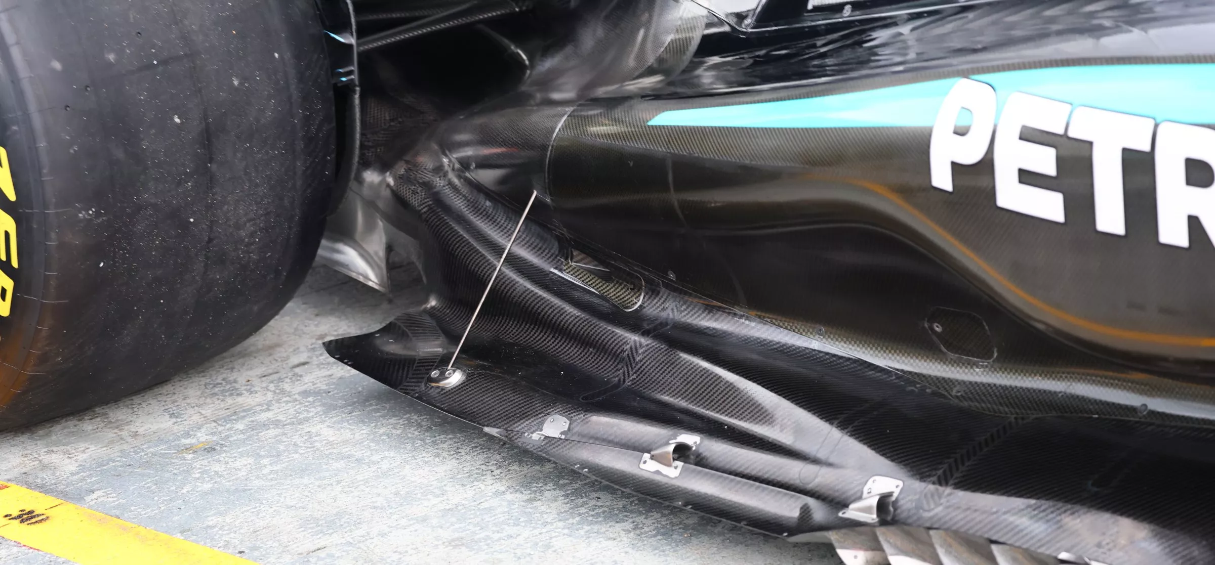 2025 F1 Mercedes car floor