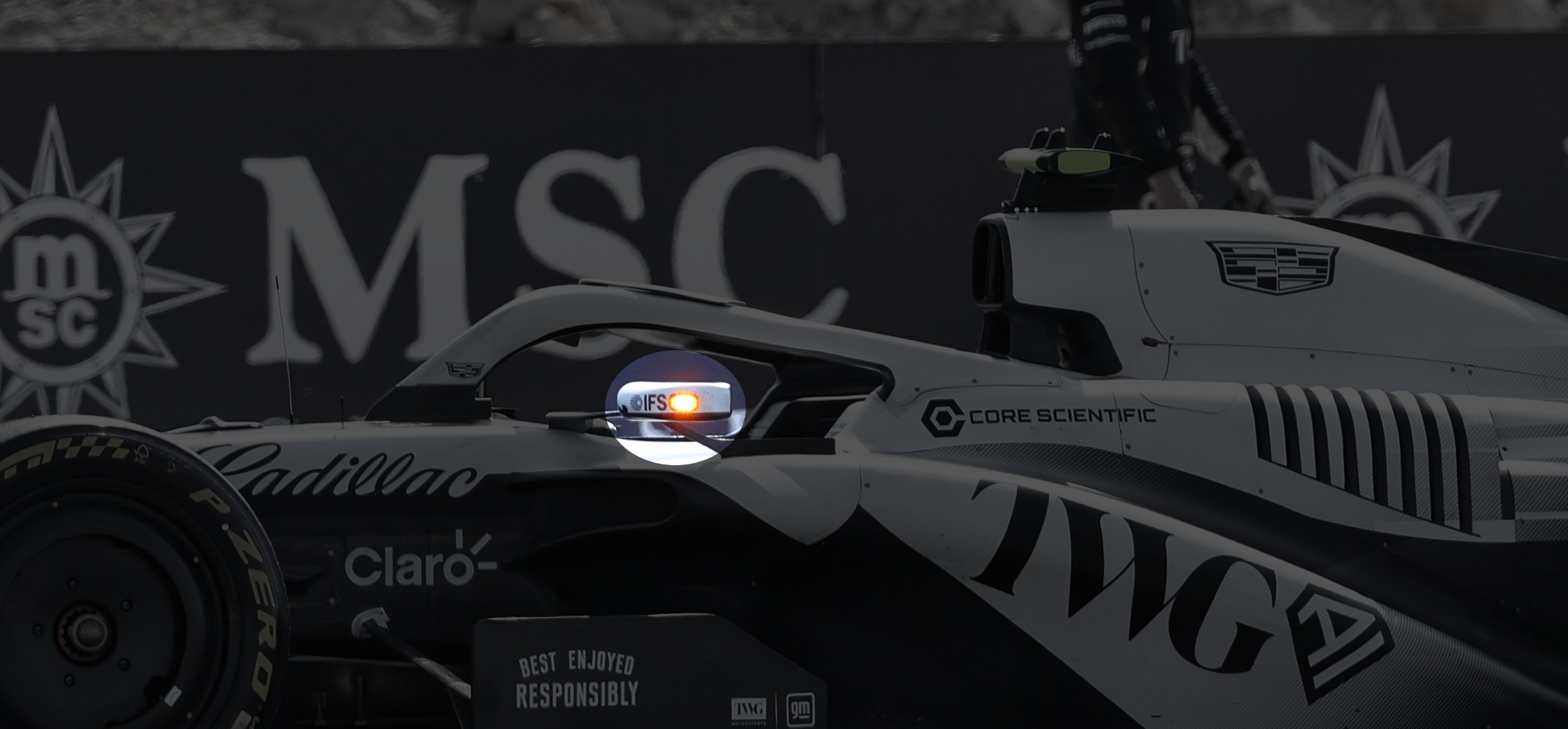 F1 lateral safety lights 2026