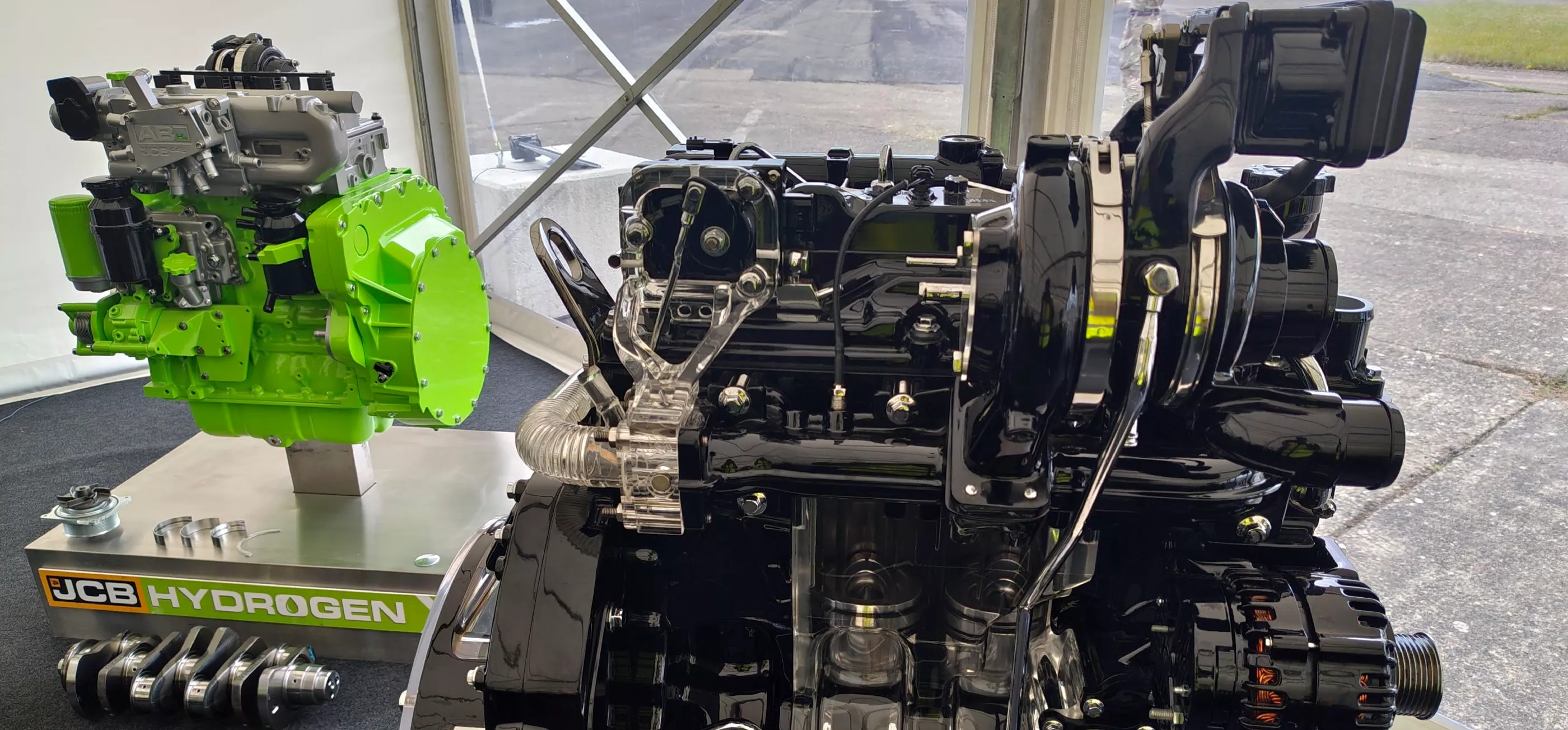 JCB Hydromax engine