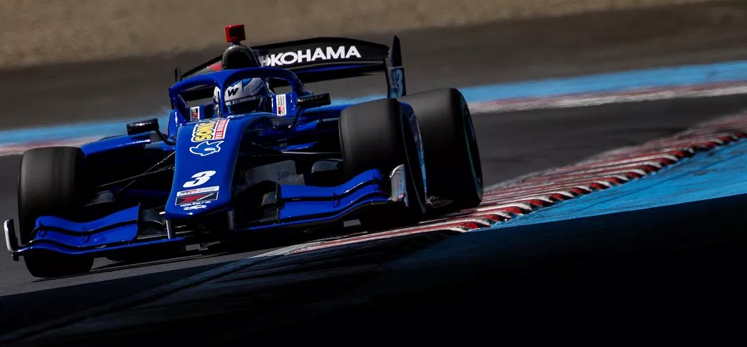 Super Formula car